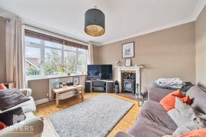 Lounge- click for photo gallery
